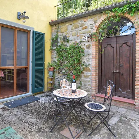 Amazing In With Private Swimming Pool, Be Inside Or Outside Cortona